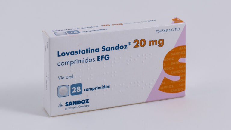 Conoce los efectos secundarios de la Lovastatina Sandoz 20 mg en su prospecto