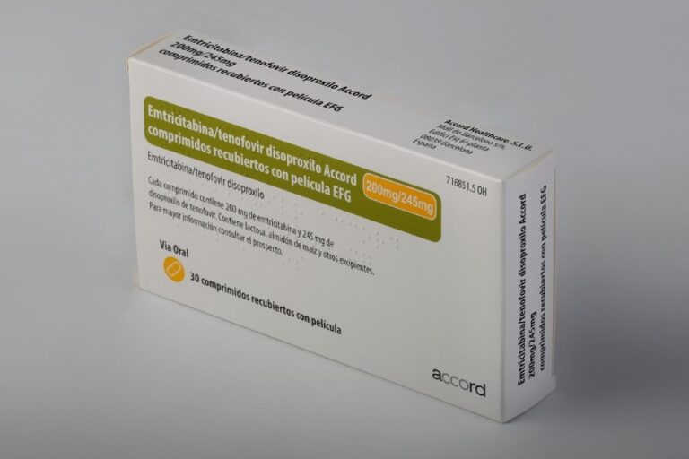 EMTRICITABINA/TENOFOVIR DISOPROXILO ACCORD 200 MG/245 MG: Prospecto y usos [2021]